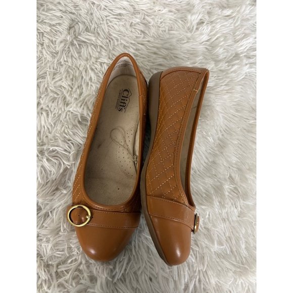 Cliffs by White Mountain Clara Brown Ballet Flats Side Buckles 9W - Picture 2 of 7